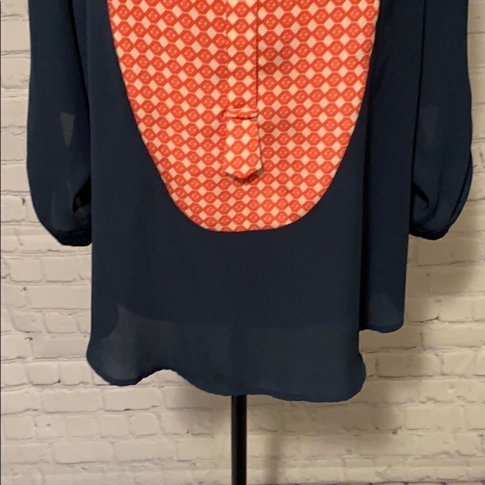 Collective Concepts blouse - size small - Picture 3 of 9
